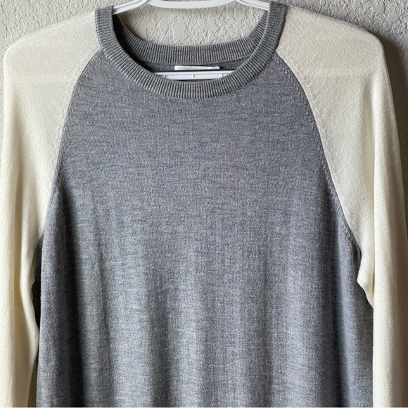 Vineyard Vines Raglan Sleeve Sweater in Gray Heather Size Medium NEW - Picture 2 of 6